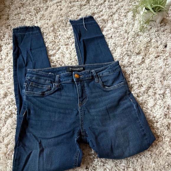 Prosperity dark wash super cute fringe Women's Classic Blue Skinny Jeans out in - Picture 3 of 6